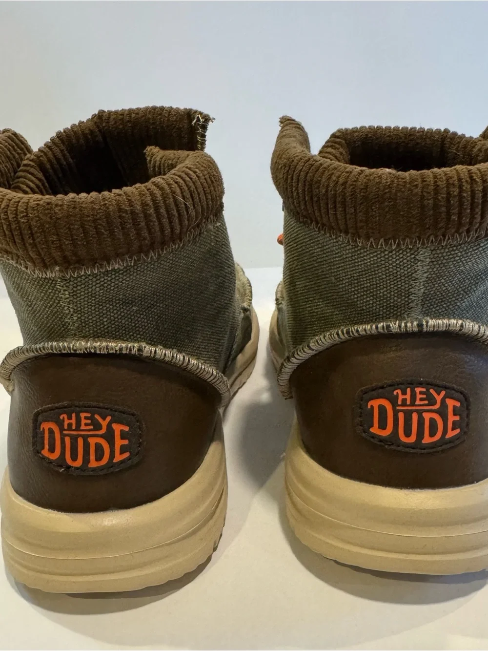 HEYDUDE 11 New Bradley Corduroy Olive Canvas Brown Leather Orange Laces Boots
